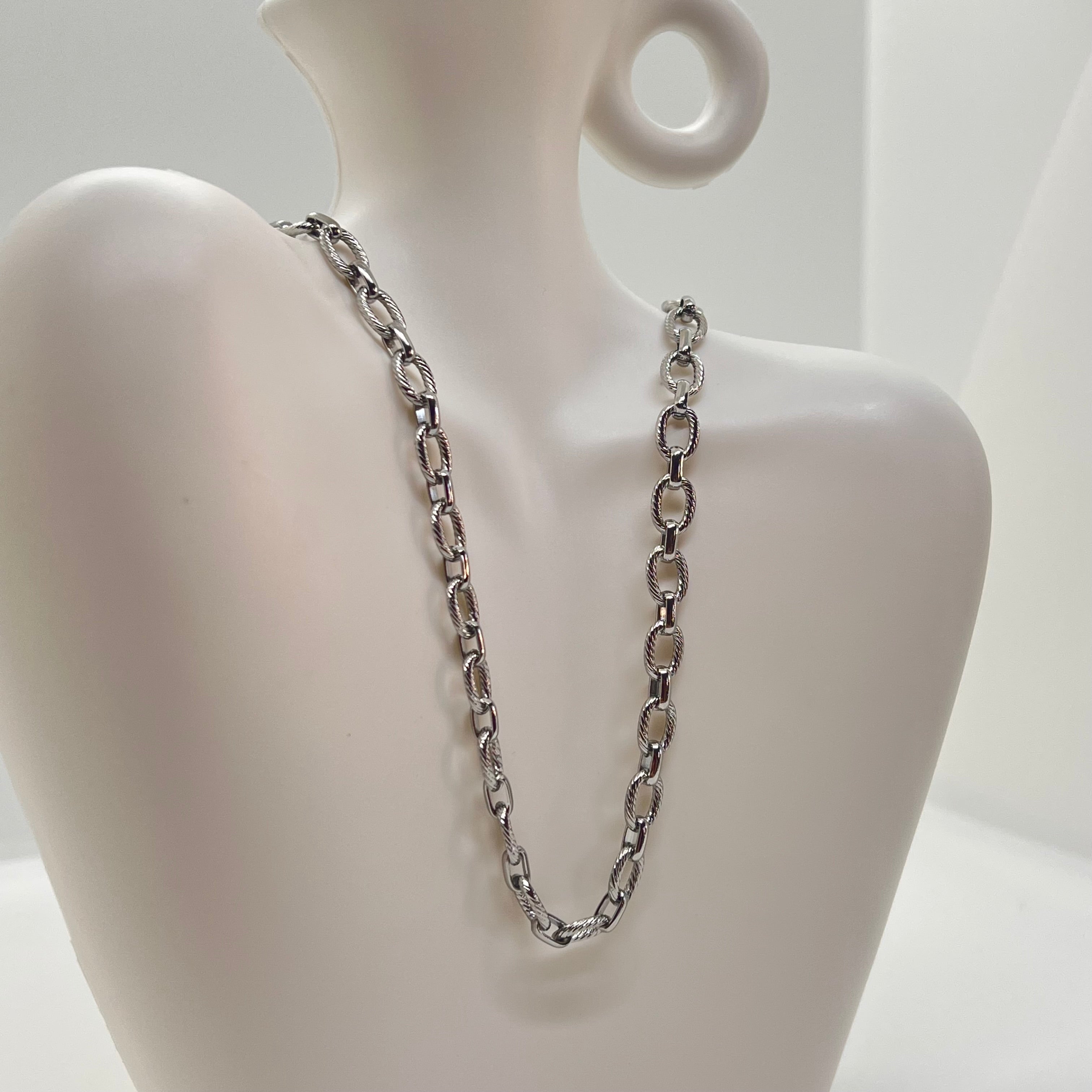 Silver chain necklace