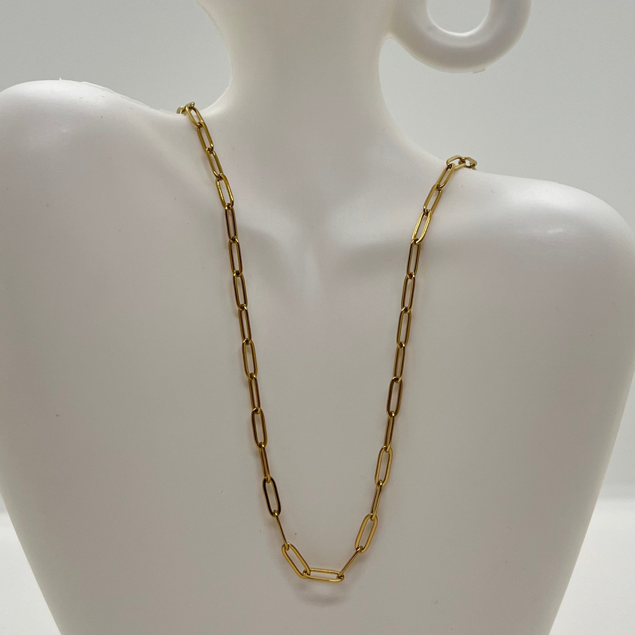 Collar cadena dorada