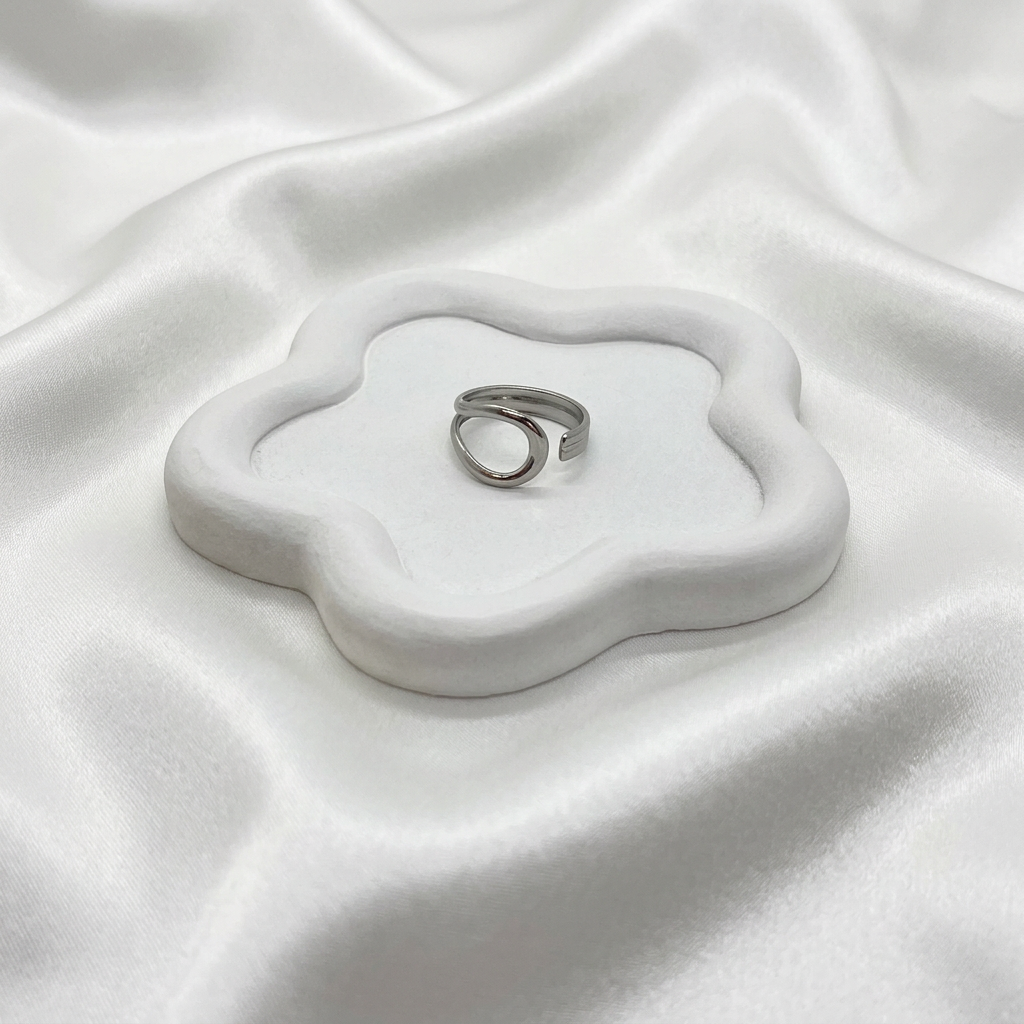 Bague ajourée, vue complète