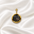 pendentif 5 sur soie blanche