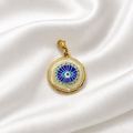 pendentif sur soie blanche 2