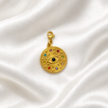 pendentif sur soie blanche 3