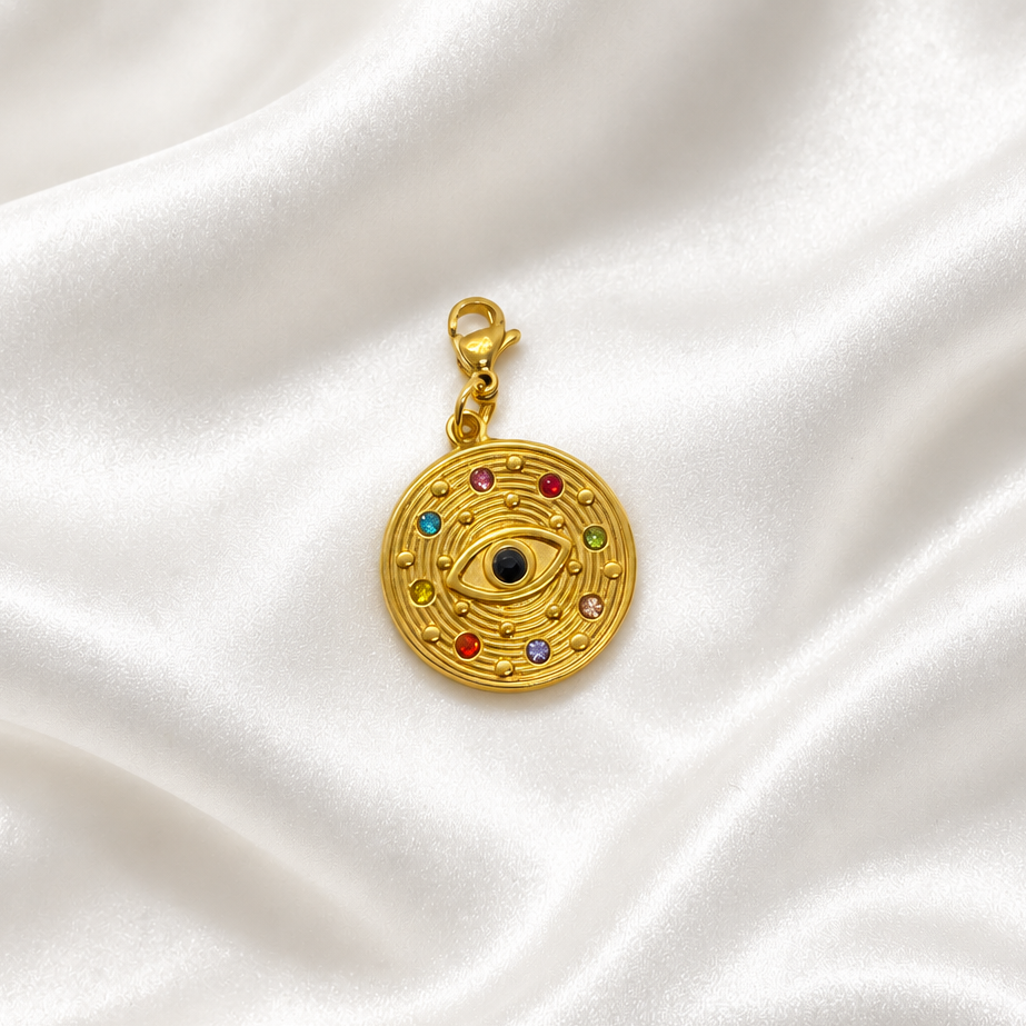 pendentif sur soie blanche 3