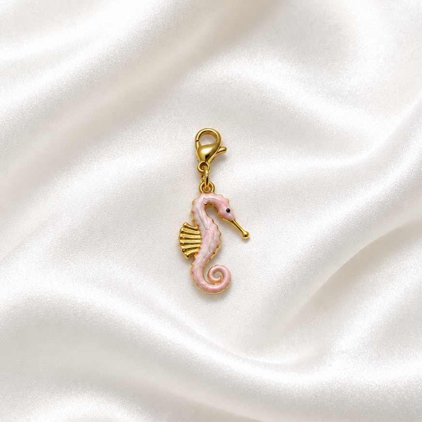 pendentif sur soie blanche 4
