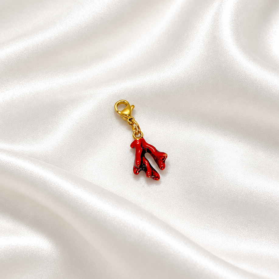 pendentif sur soie blanche 5