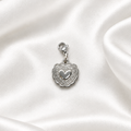 pendentif sur soie blanche 5